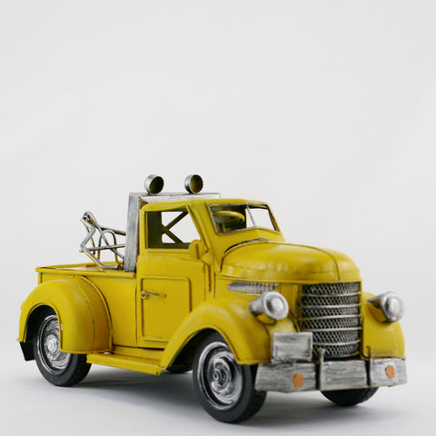 MM7165   ANTIQUE YELLOW PICK-UP TRUCK  " PENNZOIL "